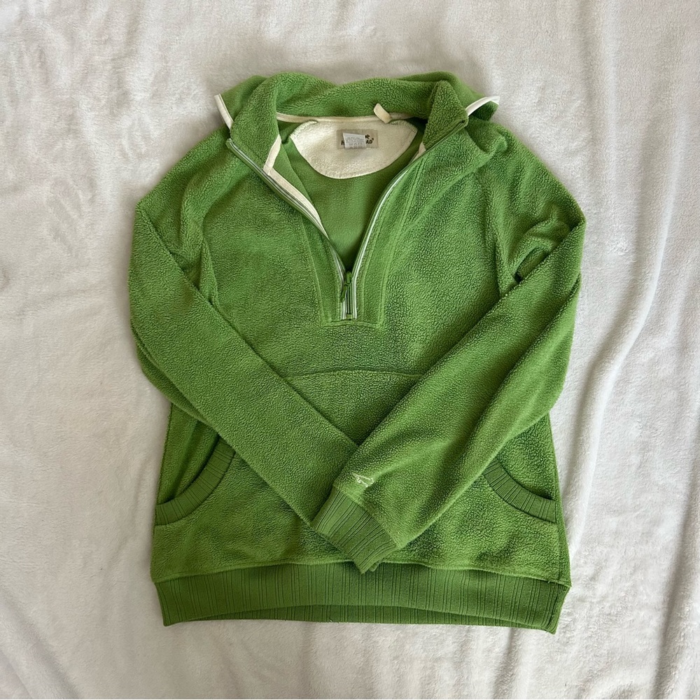 suuuper cute light green fuzzy hoodie!!!